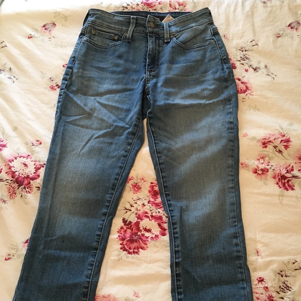 NYDJ Size 0P Frayed Ankle Jeans